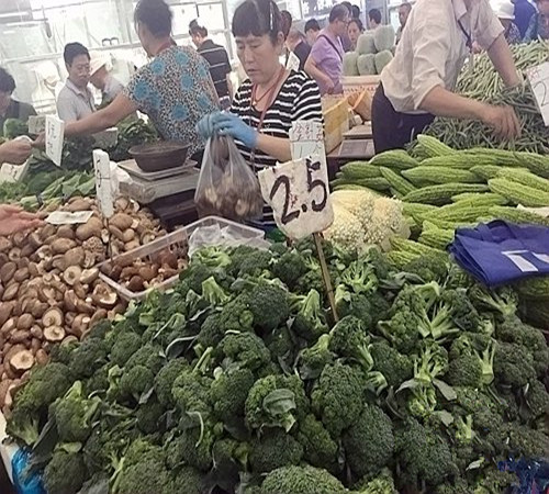 強降雨致十余省菜價上漲 多部委部署保障供應