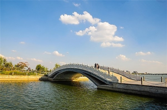 聊城東昌湖景區(qū)未來(lái)會(huì)更美 景觀提升工程完工后可環(huán)湖騎行，還可欣賞大型音樂(lè)噴泉