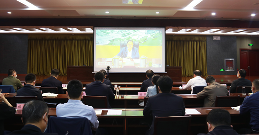 東昌府區(qū)組織收聽收看全市疫情防控專題視頻會議  江紹華在東昌府分會場參加收聽收看