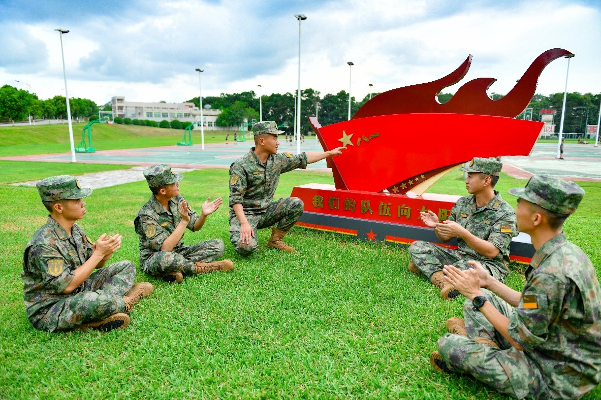 習(xí)主席來(lái)到我們的戰(zhàn)位 強(qiáng)軍征途 | 火箭軍某部：牢記囑托打造“戰(zhàn)略拳頭”