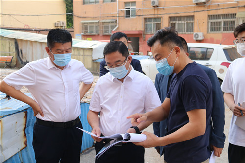 壓實工作責任 緊抓任務落實 東昌府區(qū)委副書記、區(qū)長江紹華督導深化全國文明城市創(chuàng)建工作