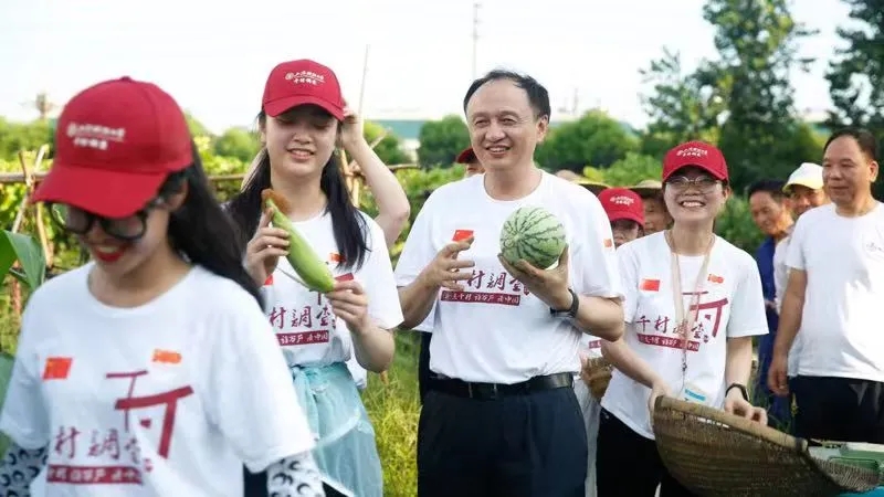 引導(dǎo)大學(xué)生“自找苦吃” 西農(nóng)多措并舉激勵學(xué)子投身鄉(xiāng)土