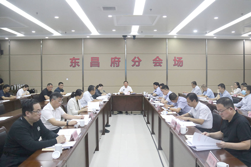 東昌府區(qū)人民政府第33次常務(wù)會(huì)議召開